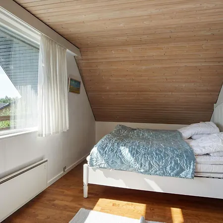 7 Person In Nakskov-by Traum